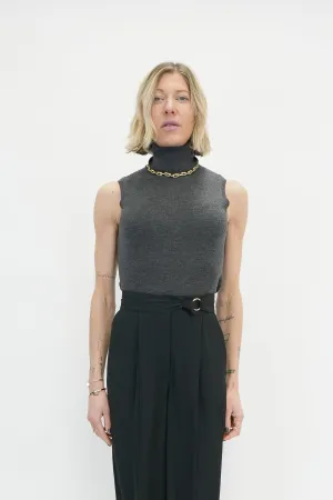 KAYLA SLEEVELESS KNIT IN CHARCOAL