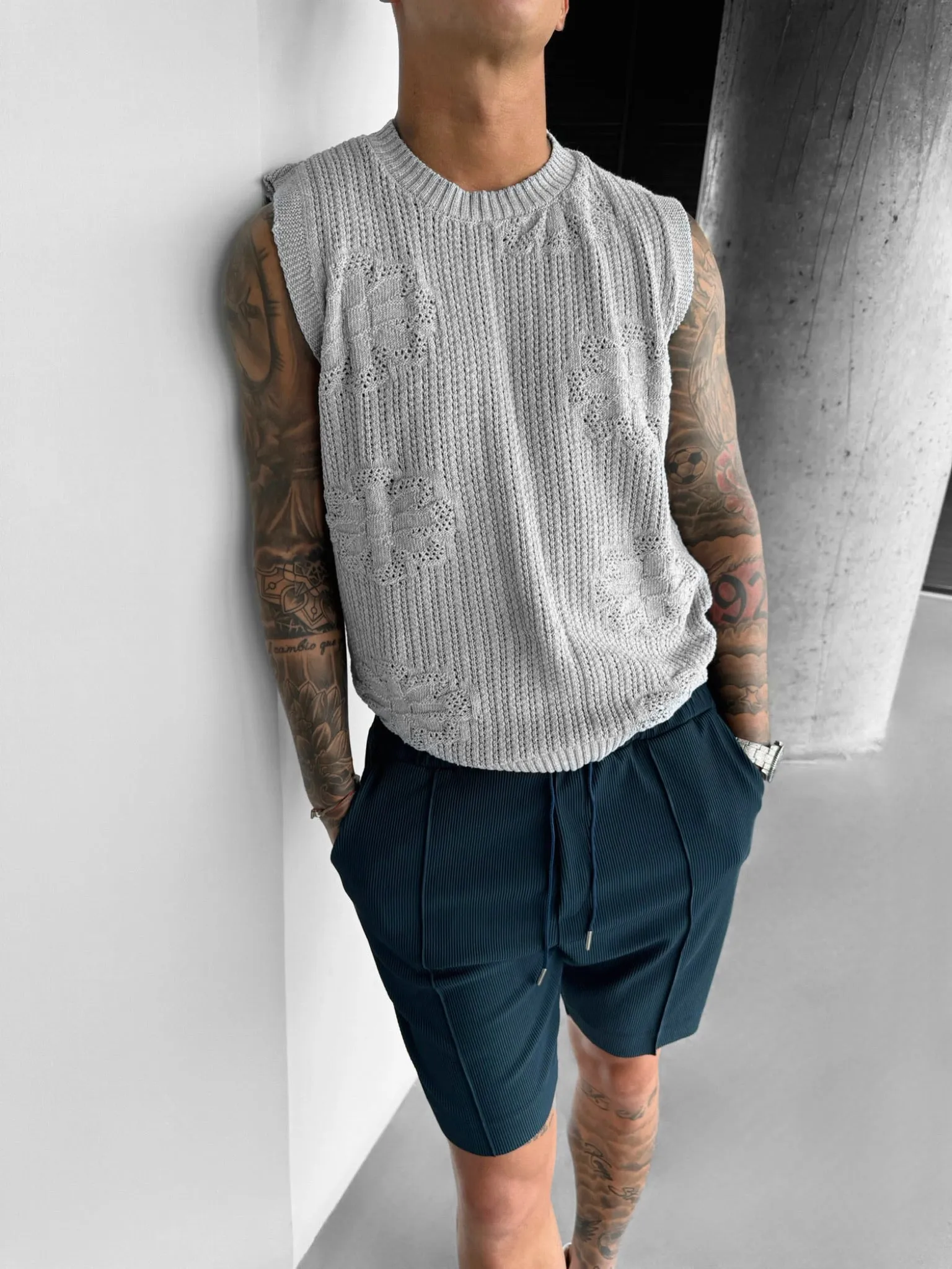 Oversize Flowers Knit Tank Top - Grey