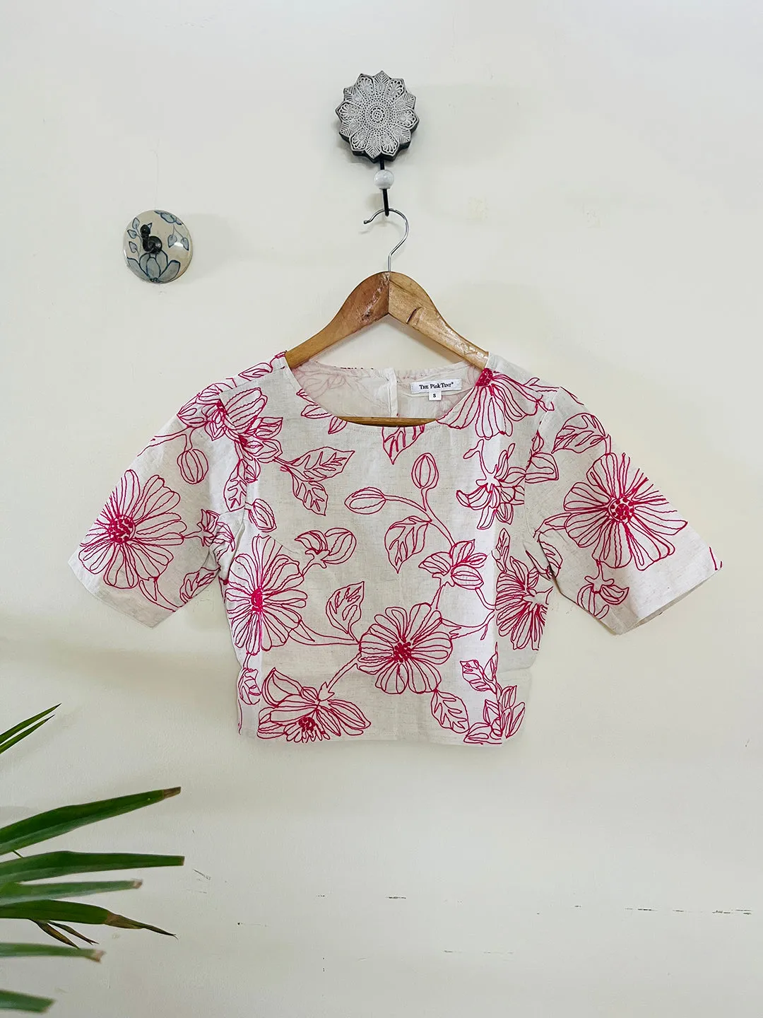 SALE- DORI EMBROIDERY CROP TOP MAGENTA