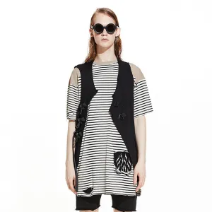 WANDERER'S HOOKED ATTACHED GEO-CUT KNIT VEST / BLACK